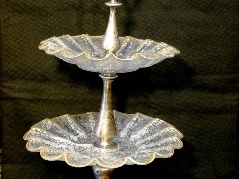 ALZATA IN ARGENTO E VETRO SOFFIATO E DORATO VIENNA XIX° SECOLO