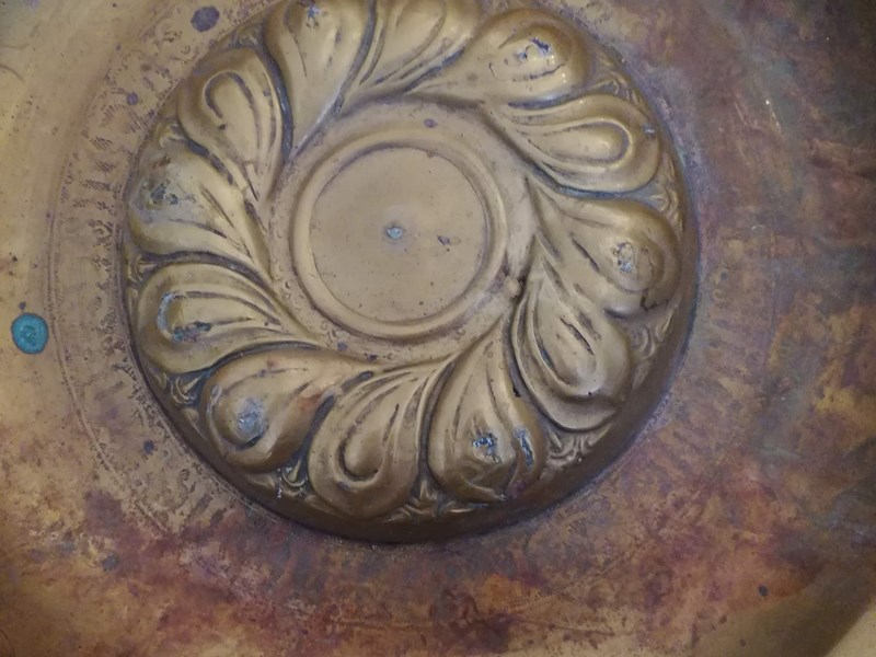 PIATTO ELEMOSINIERE IN OTTONE DORATO