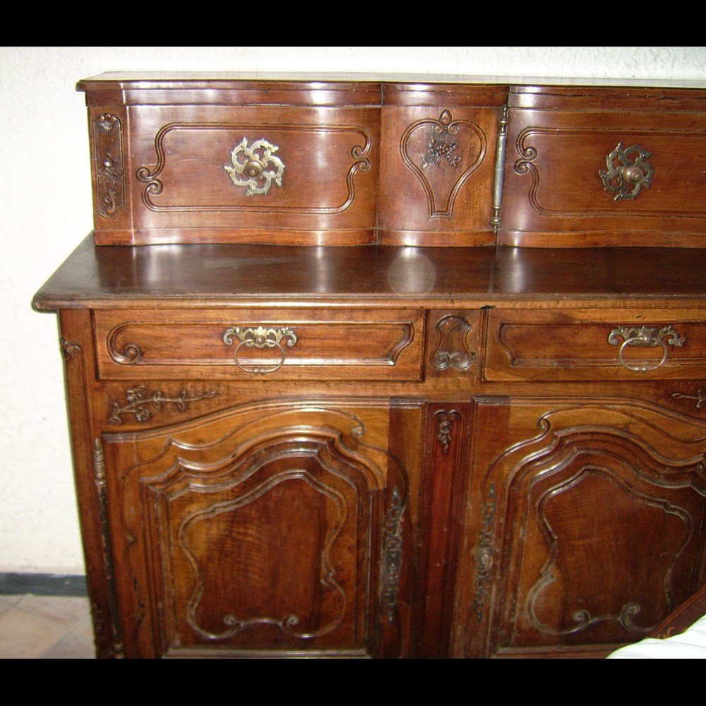 credenza in noce