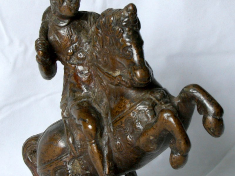 RARO BRONZO RINASCIMENTALE RAFFIGURANTE UN CAVALIERE XVI° SECOLO