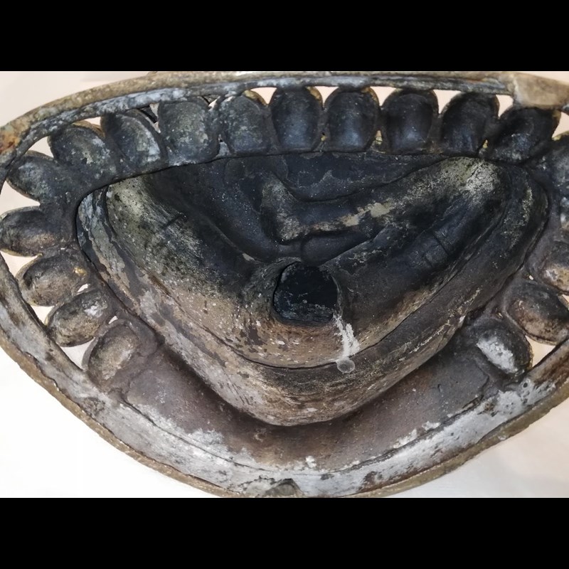 ANTICA TARA IN BRONZO DORATO