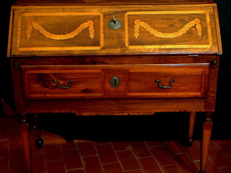 PICCOLA RIBALTA PIEMONTESE LASTRONATA IN LEGNI VARI