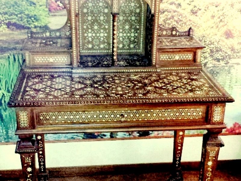 SCRITTOIO DA CENTRO INTARSIATO IN AVORIO 'BRAMBILLA'