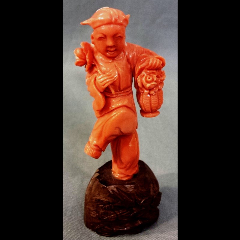 ANTICA STATUINA IN CORALLO 'FIGURA'