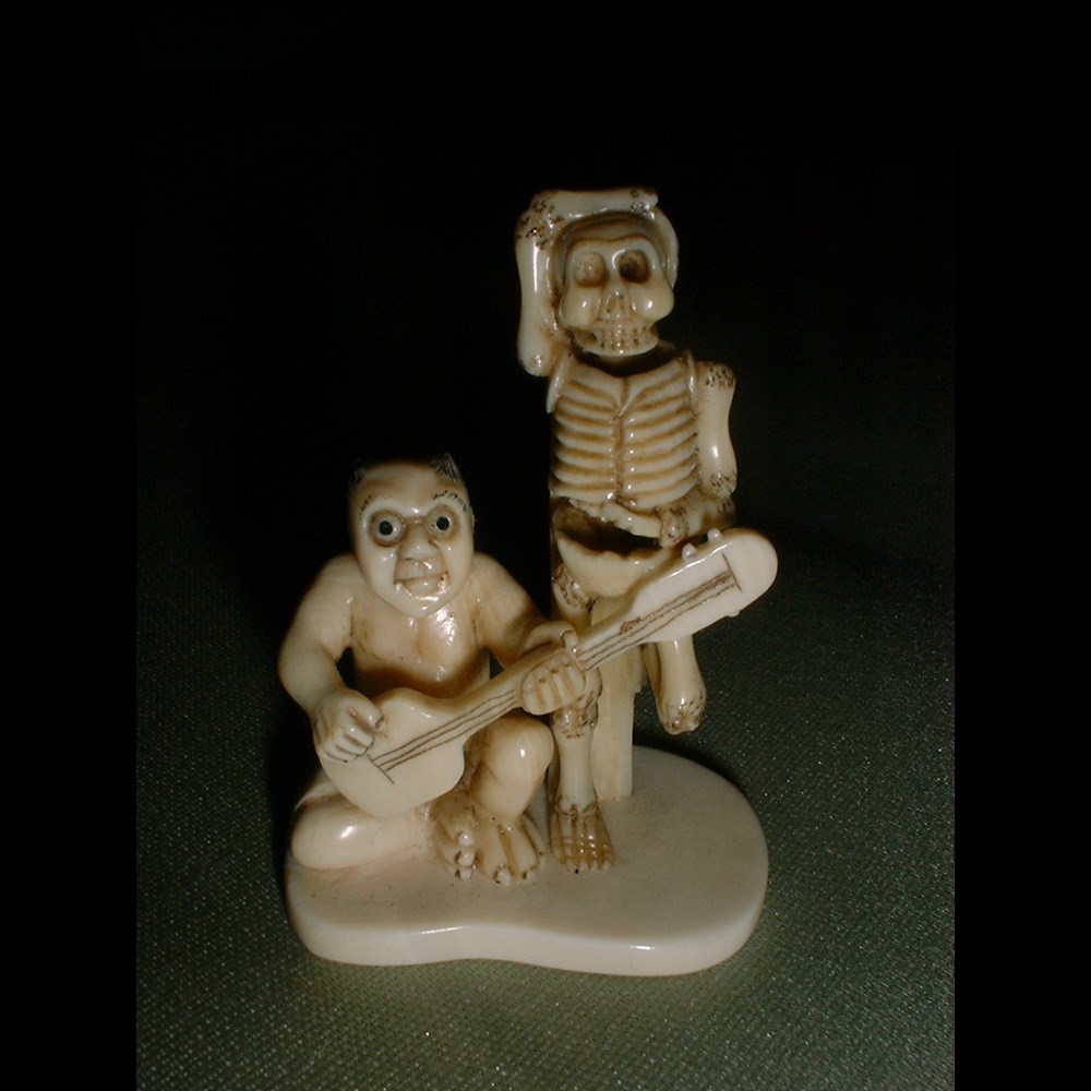 Netsuke avorio 'concerto di scheletri'