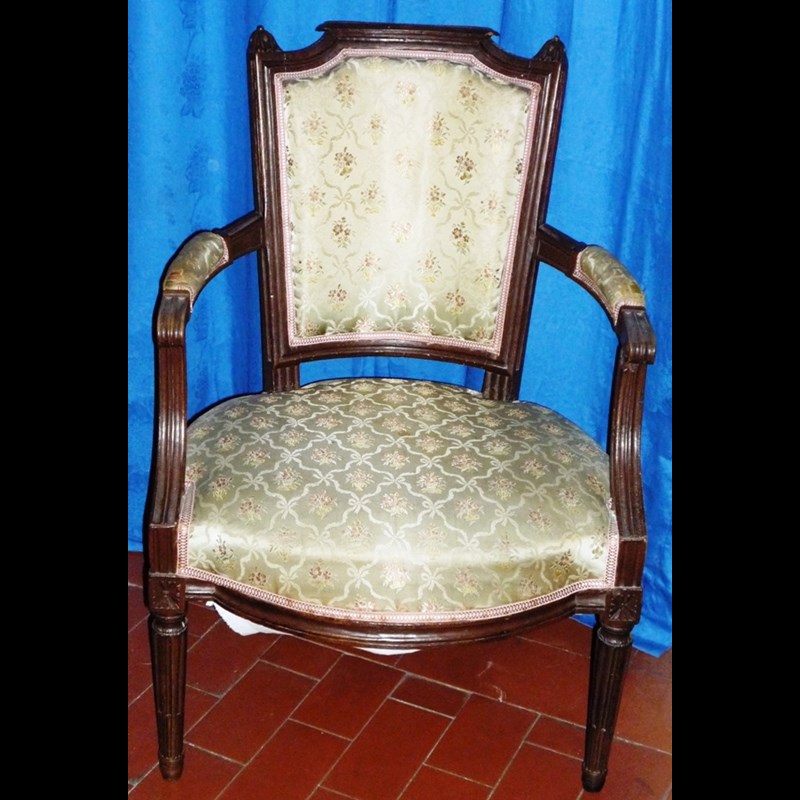 4 Poltrone in noce L. XVI