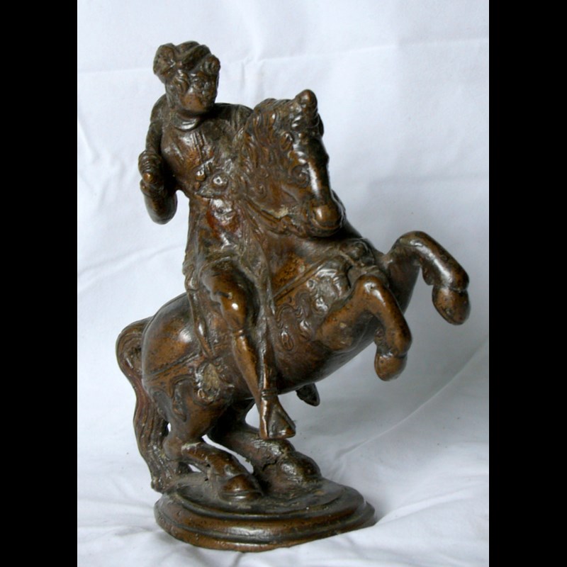 RARO BRONZO RINASCIMENTALE RAFFIGURANTE UN CAVALIERE XVI° SECOLO